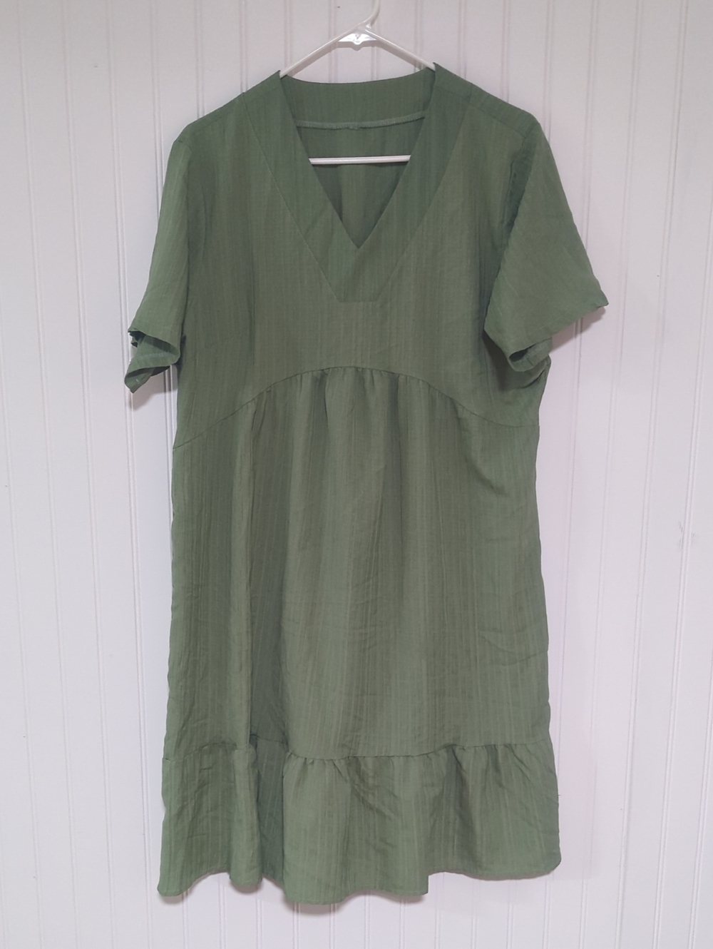 V-Neck Olive Midi Dress with Short Sleeves